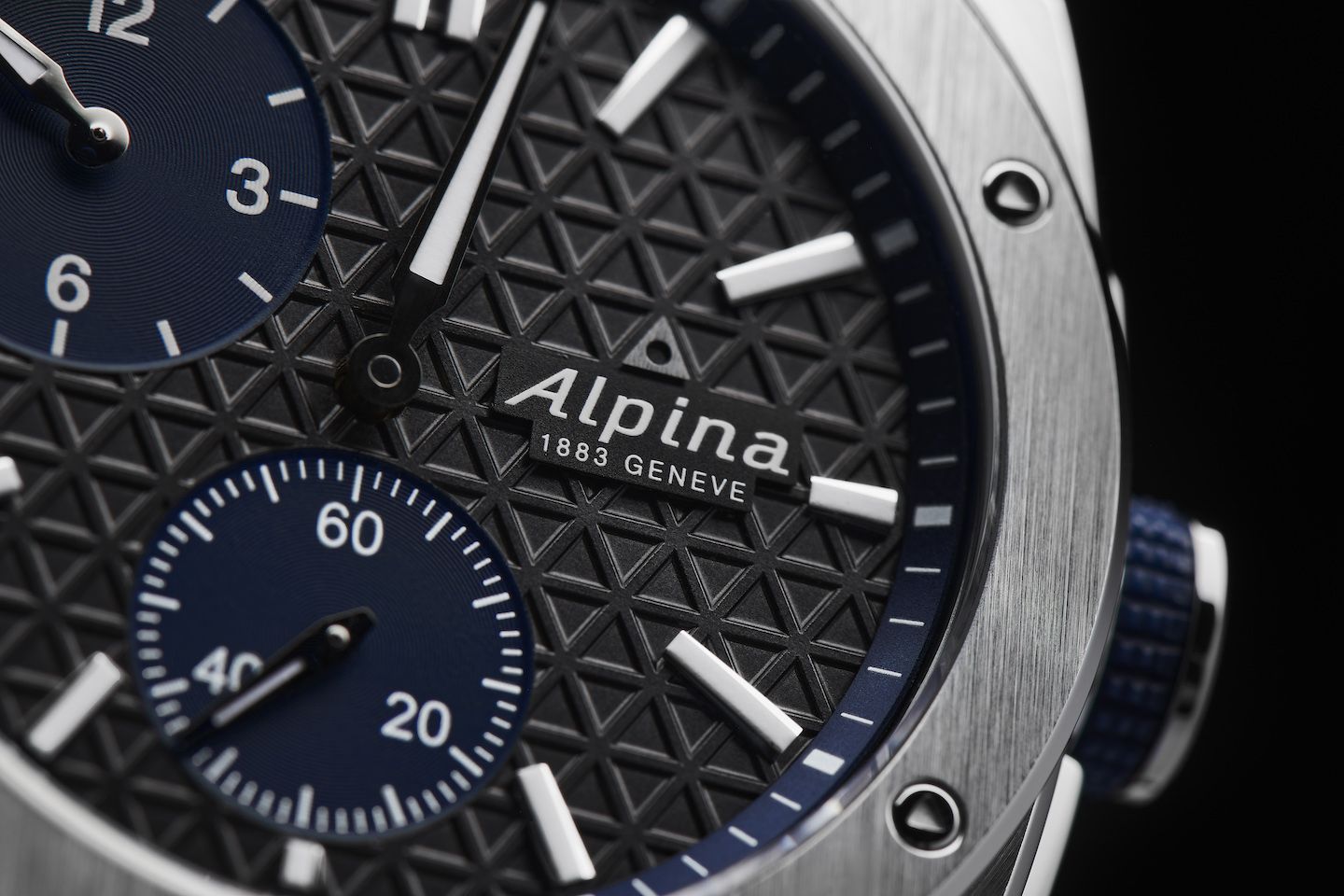 2022_Alpina_AL-650DGN4AE6_Alpiner_Extreme_Regulator_Automatic_Detail_2_Photo┬⌐Eric_Rossier_HD