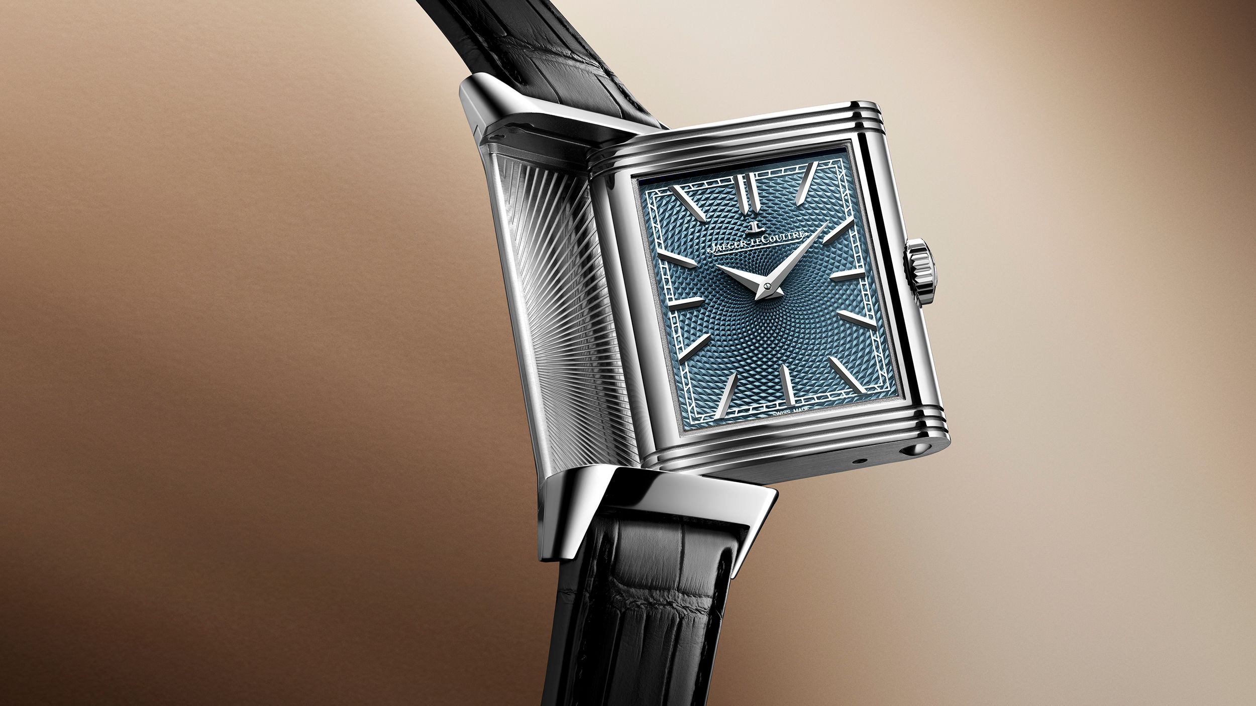 2025_q39334b2_front_reverso_xubeihong_closeup2_16_9_srgb.jpg