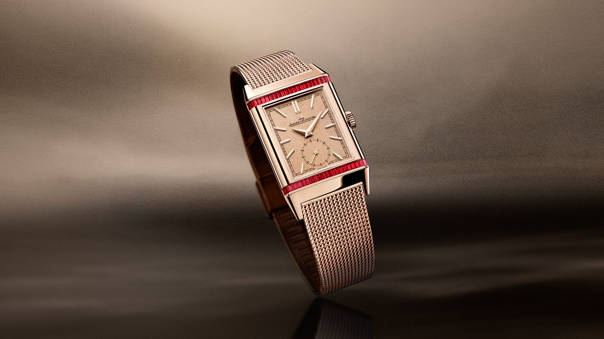 2026_relaunch_reverso_cocktail_q713211j_levitation_srgb_16-9 (1).jpg