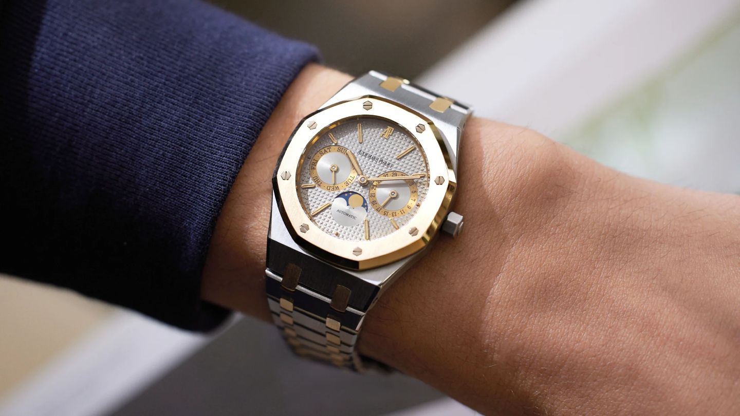 The Audemars Piguet Royal Oak's distinct form designed by Gerald Genta sustains a unique position as not only one of the most attractive watch designs of its genre, but the overall industry.