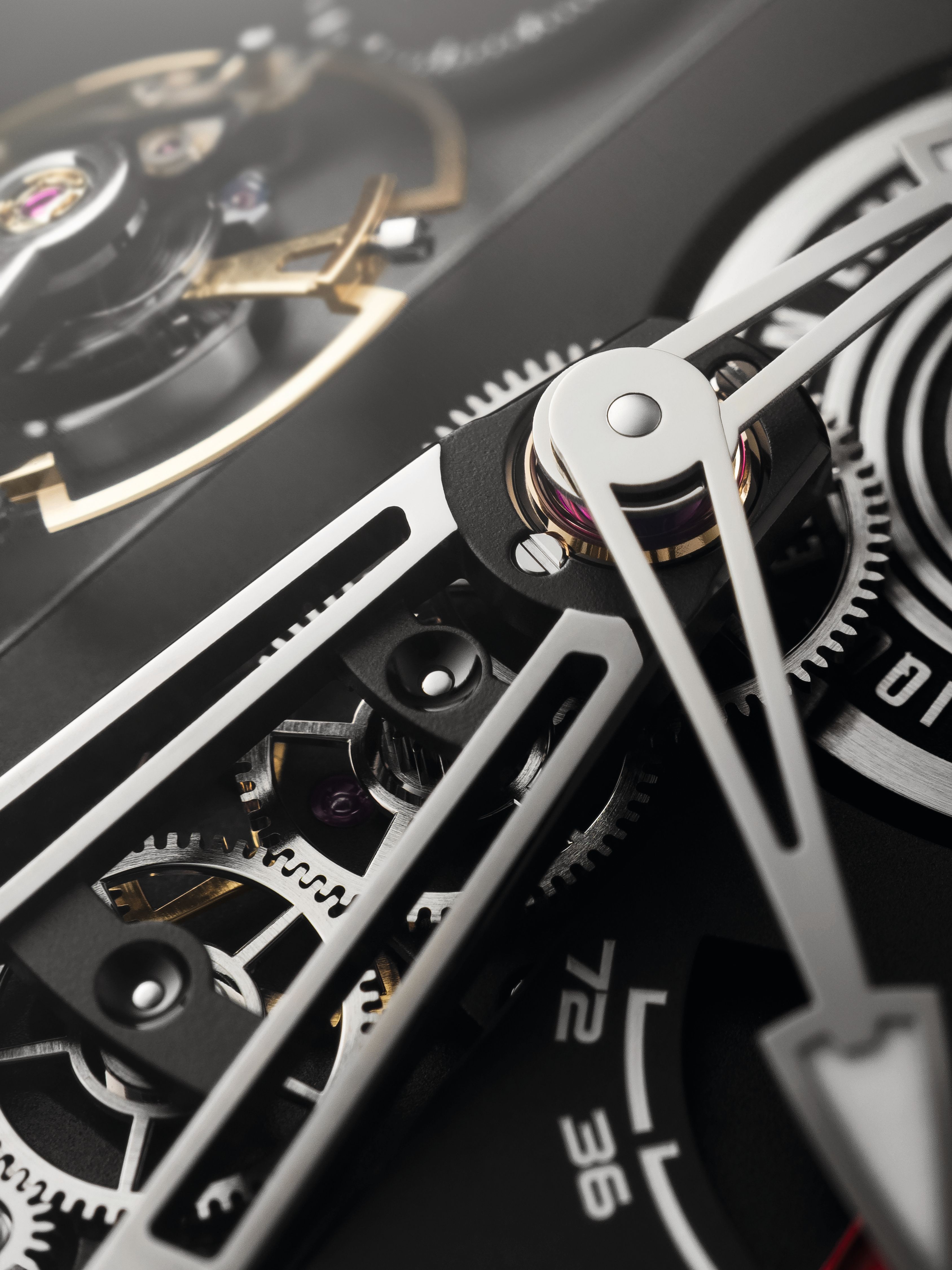 Balancier Convexe S²  41.5 mm  Black Ceramic  GF09xv_5369.jpg