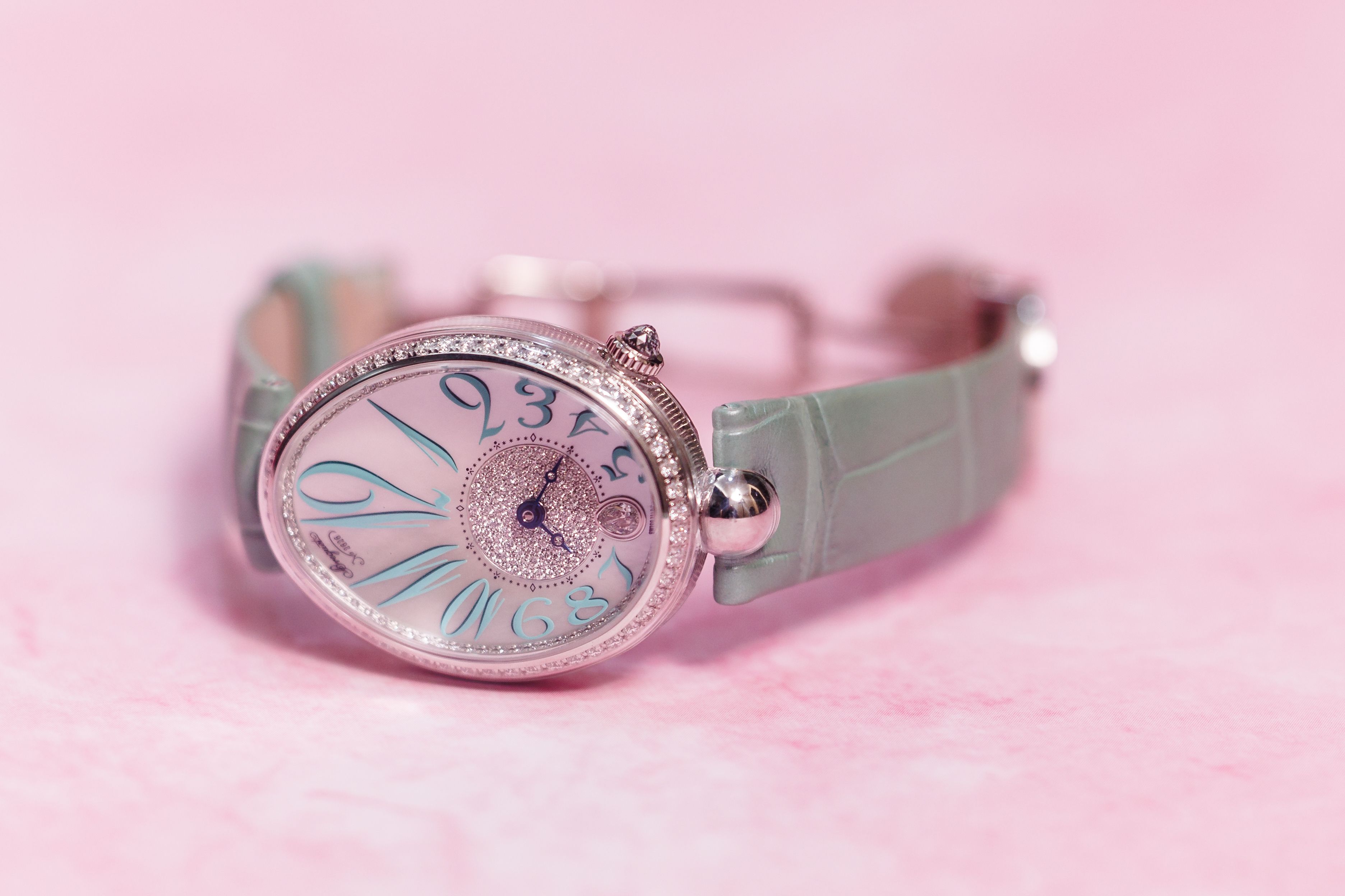 The Umbrella Of Breguet’s Reine de Naples Evokes Joyful Summer Vibes Wrapped Around Your Wrist