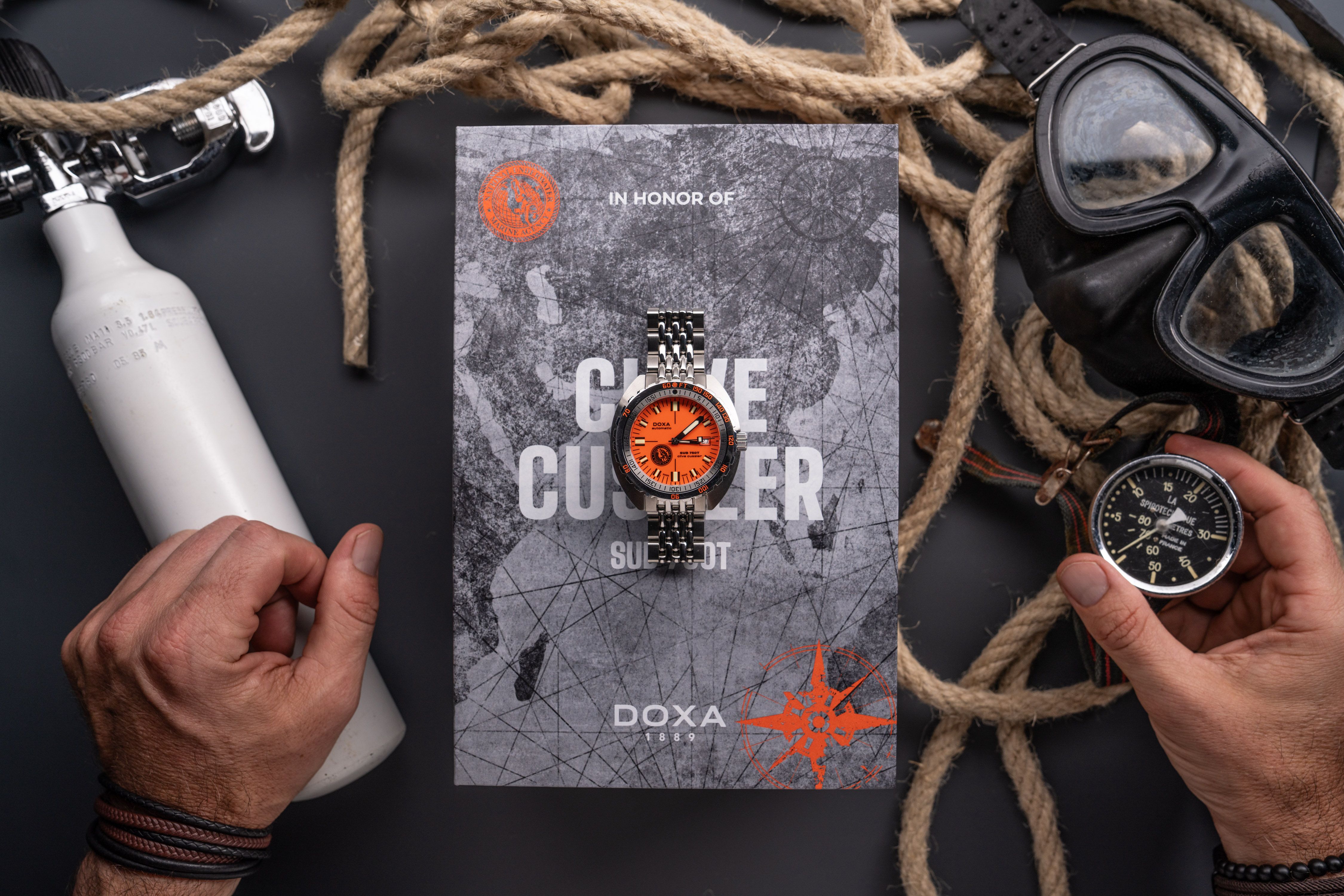 DOXA_SUB_750T_Clive_Cussler_lifestyle_picture_full_hd_48.jpg