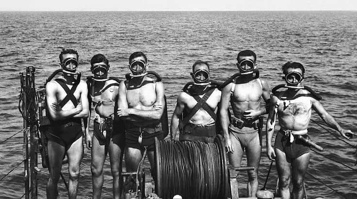 French Naval GRS team in 1947 with Jacques-Yves Cousteau on the far left.jpg