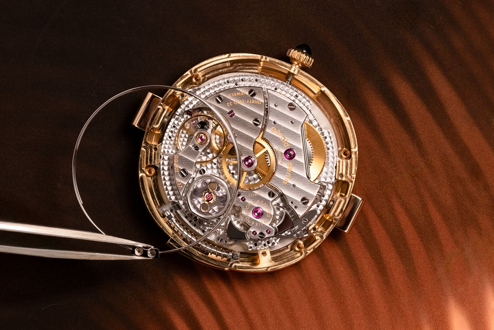 Gerald-Genta-Minute-Repeater-movement-assembly.jpg