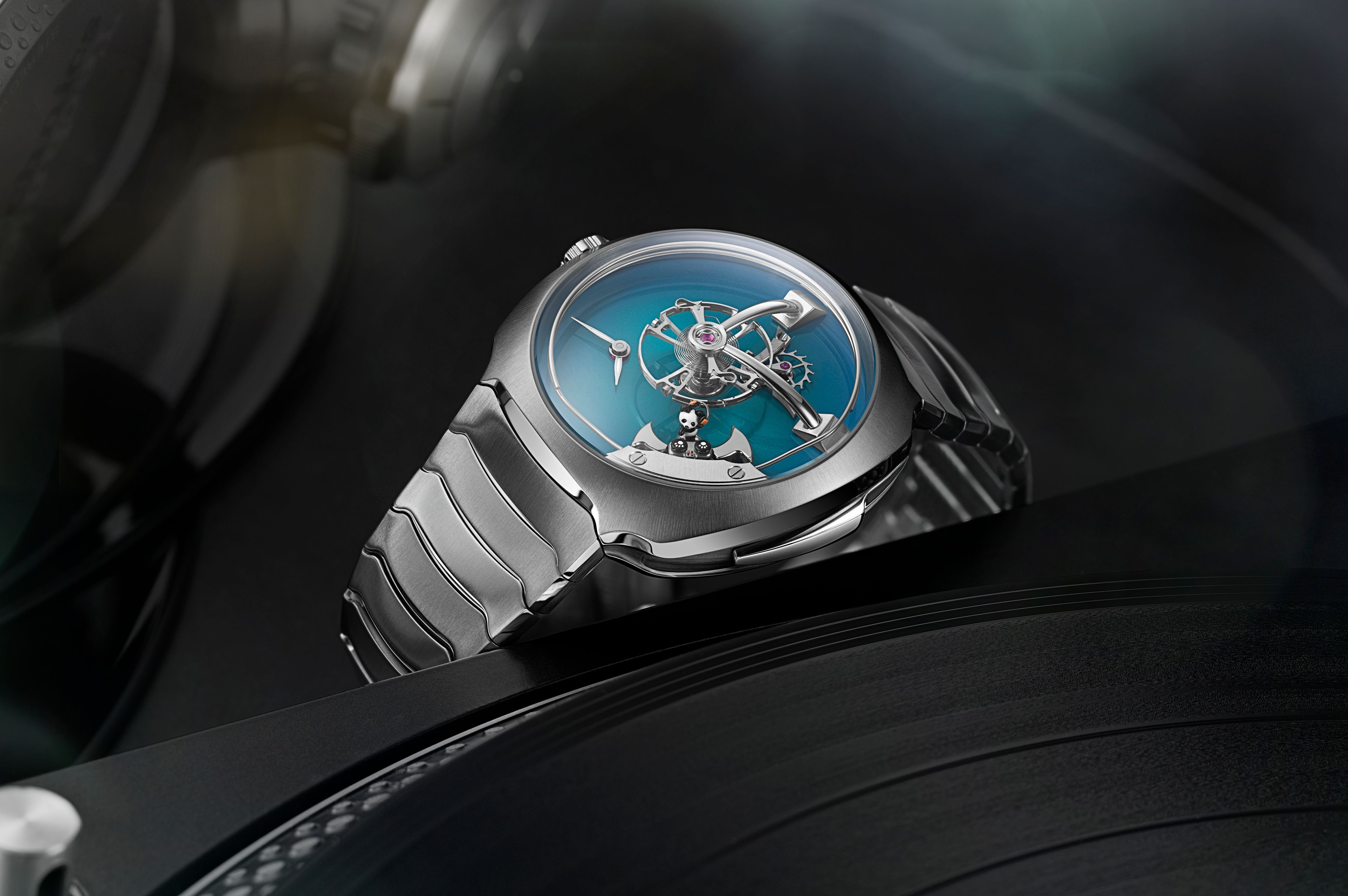 MB&F X H.Moser Streamliner Pandamonium