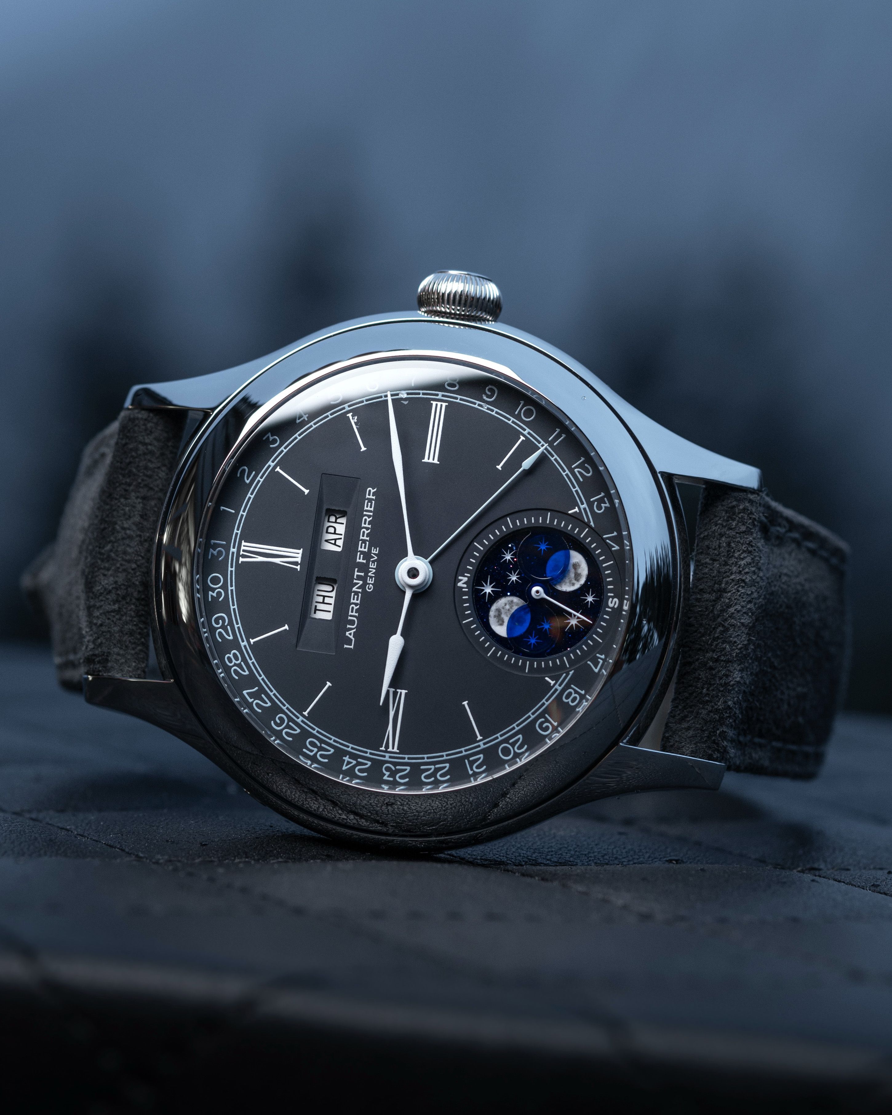 Laurent Ferrier Classic Moon 