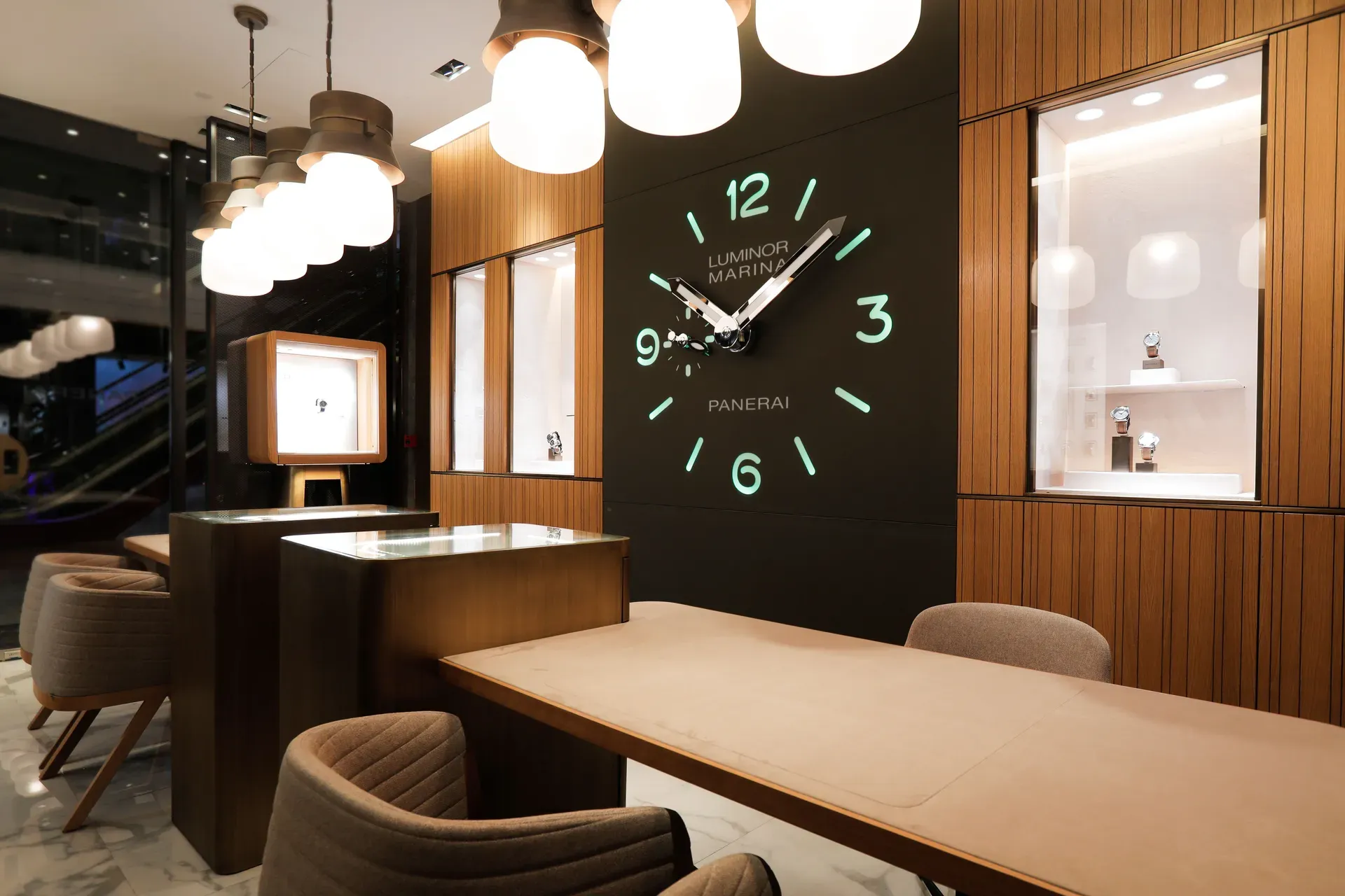 Panerai_Boutique_Palladium_1_8d437275ee (1).webp
