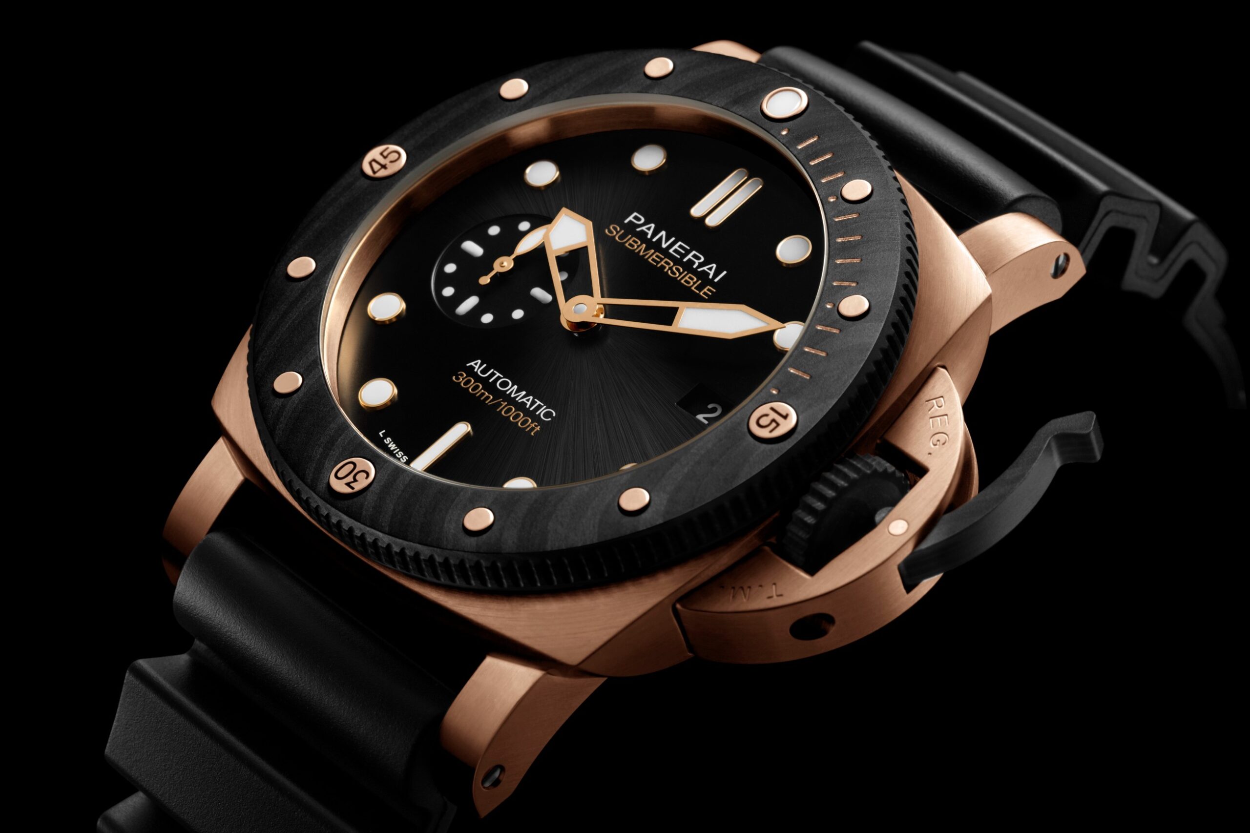 FEATURING: PANERAI - Submersible GoldtechTM Orocarbo – 44mm