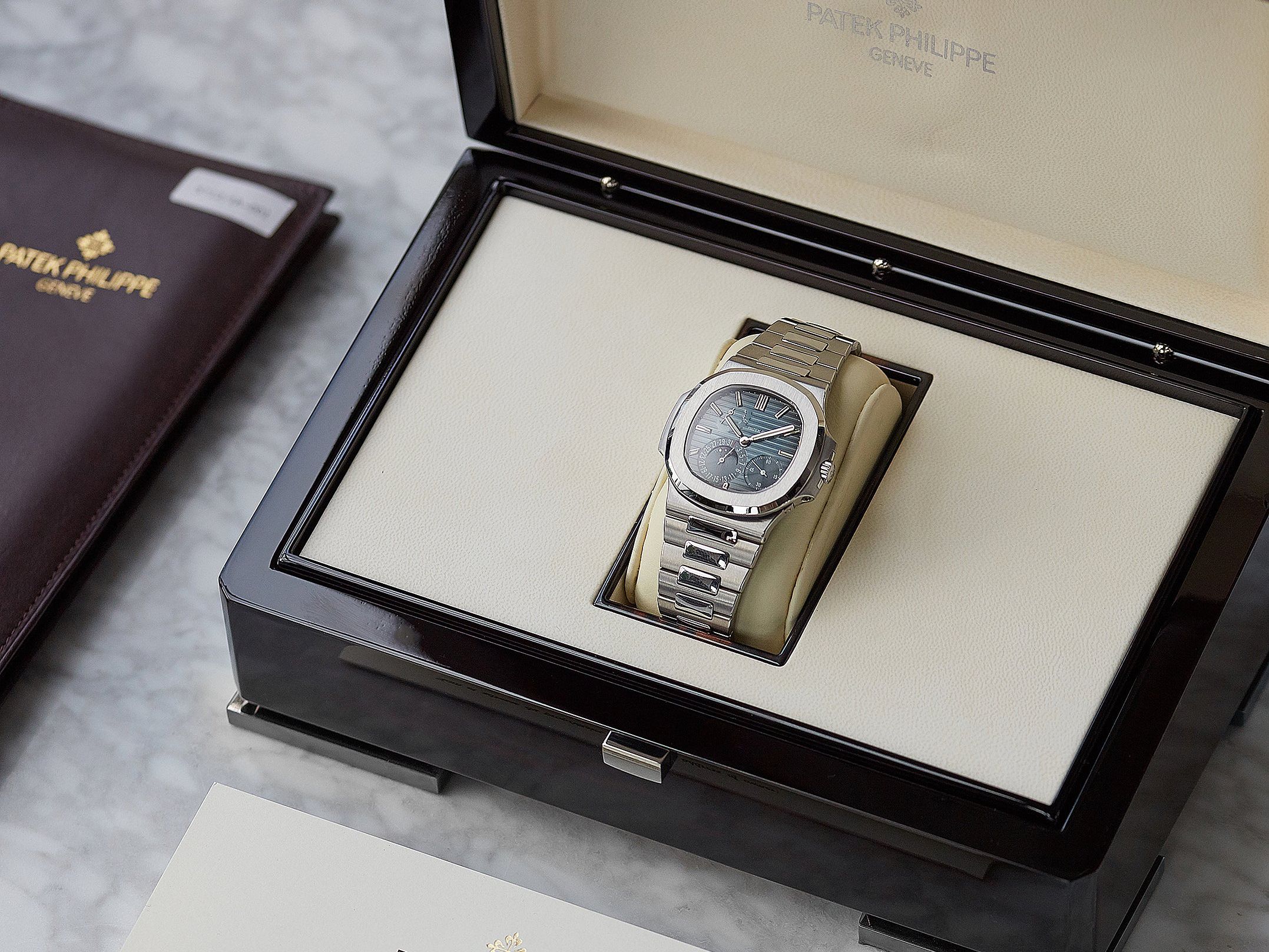 Patek_Philippe_Nautilus_5712_stainless_steel_watch_at_A_Collected_Man_London5.jpg