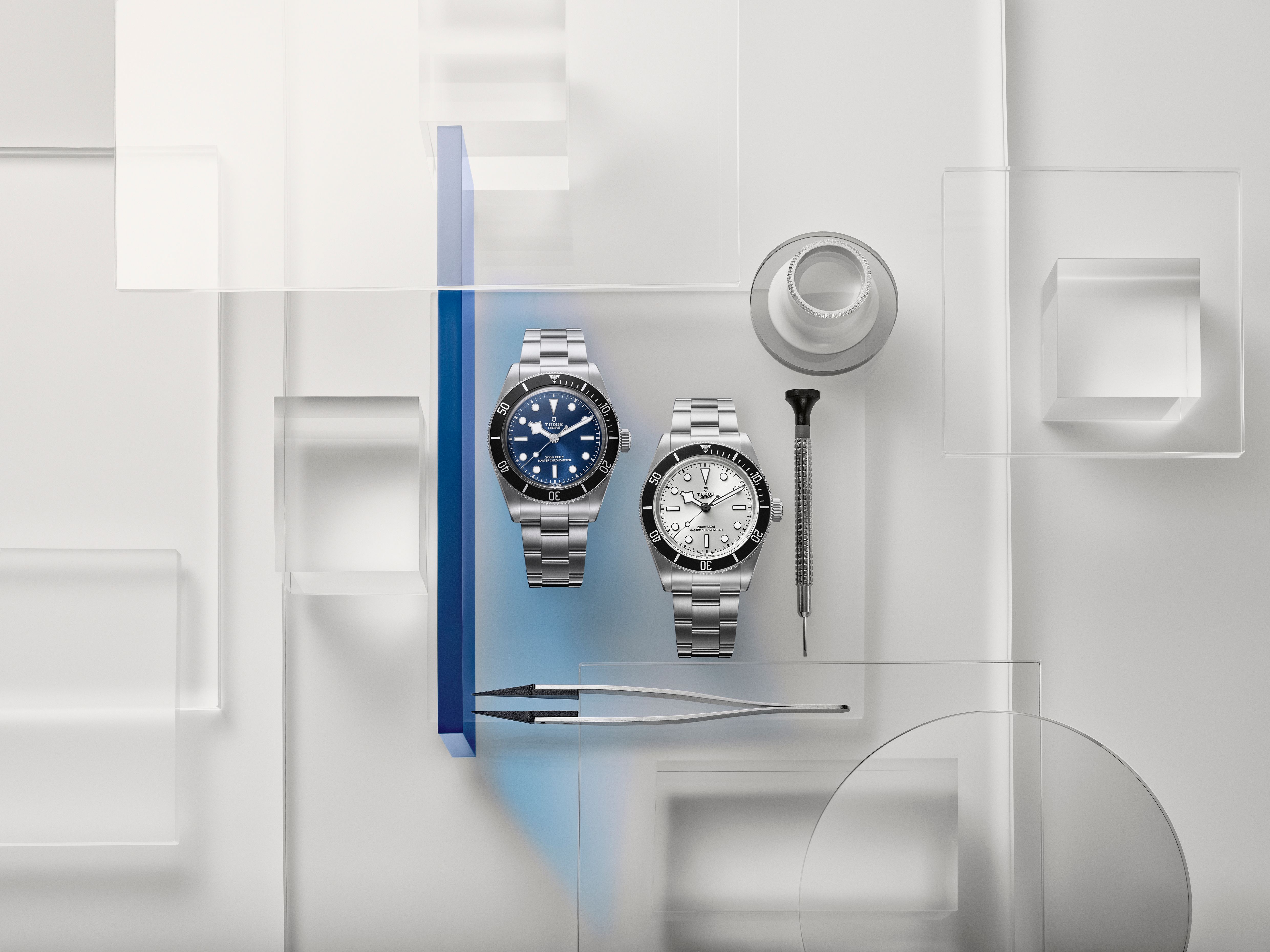 TUDOR_NP25_BLACK BAY 68_LIFESTYLE-3.jpg