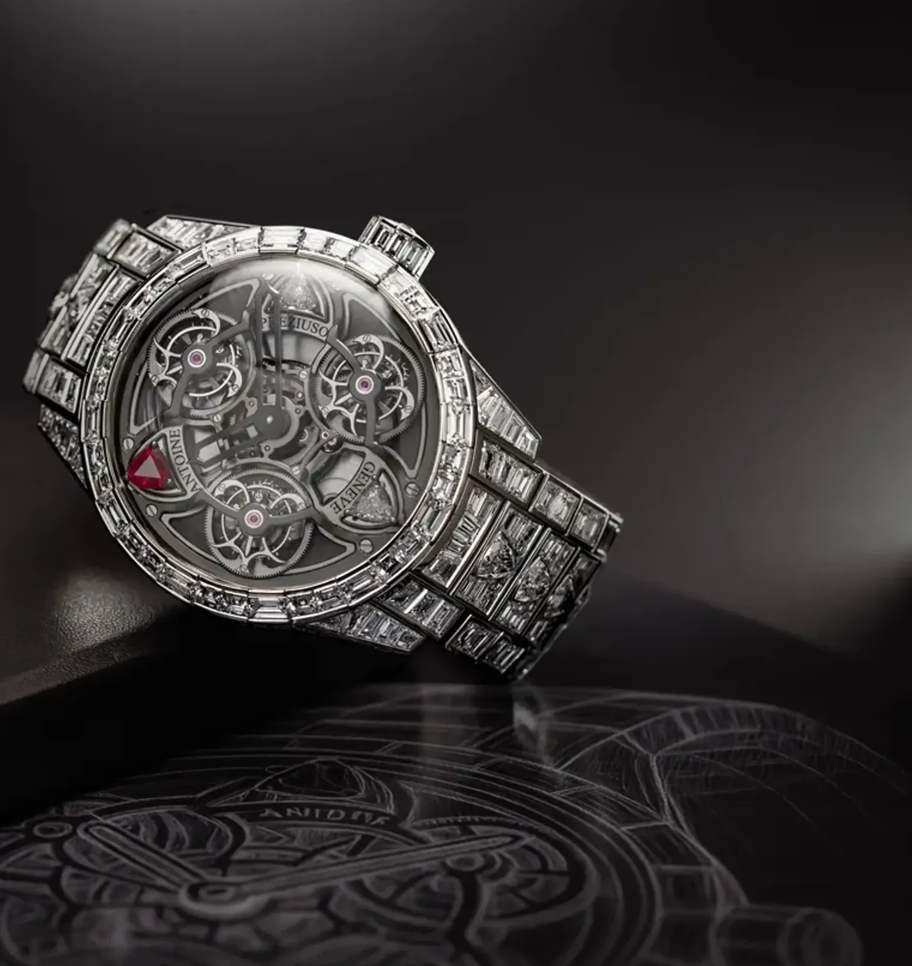 Trillion_Radiant_Swiss_Watch_Antoine_Preziuso (1).webp