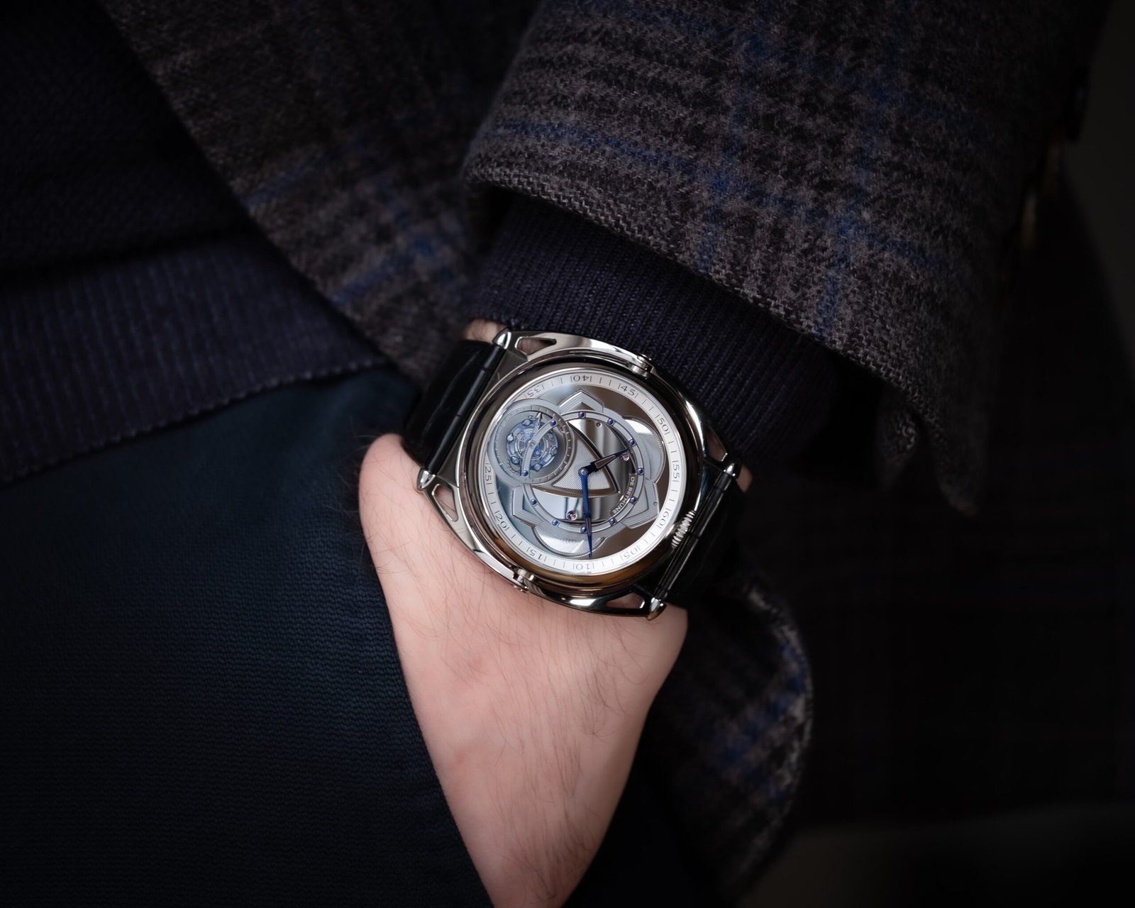 FEATURED: DE BETHUNE - DB Kind of Two Tourbillon
