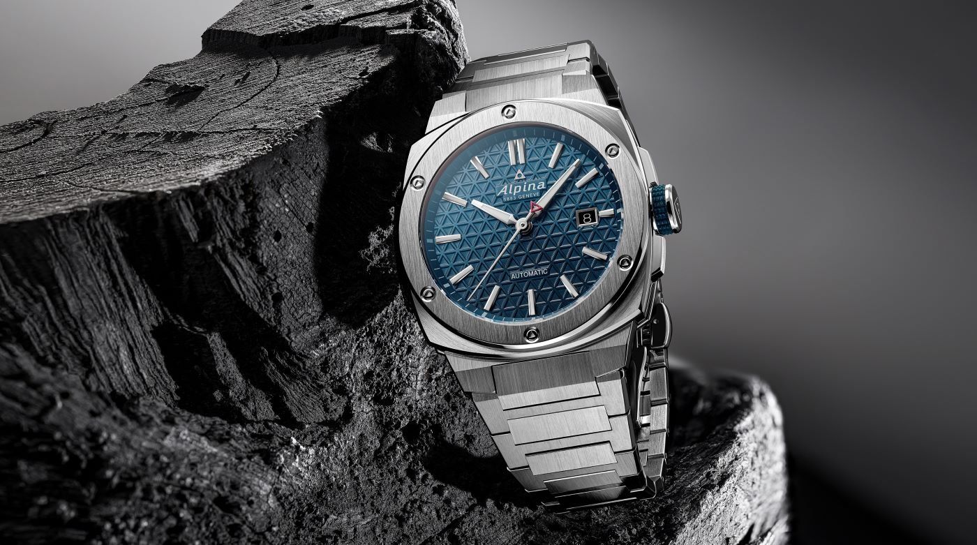 Self-winding mechanical A-500 caliber of the Angelus Chronodate