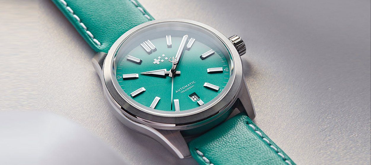 Christopher Ward Sealander Automatic blue strap