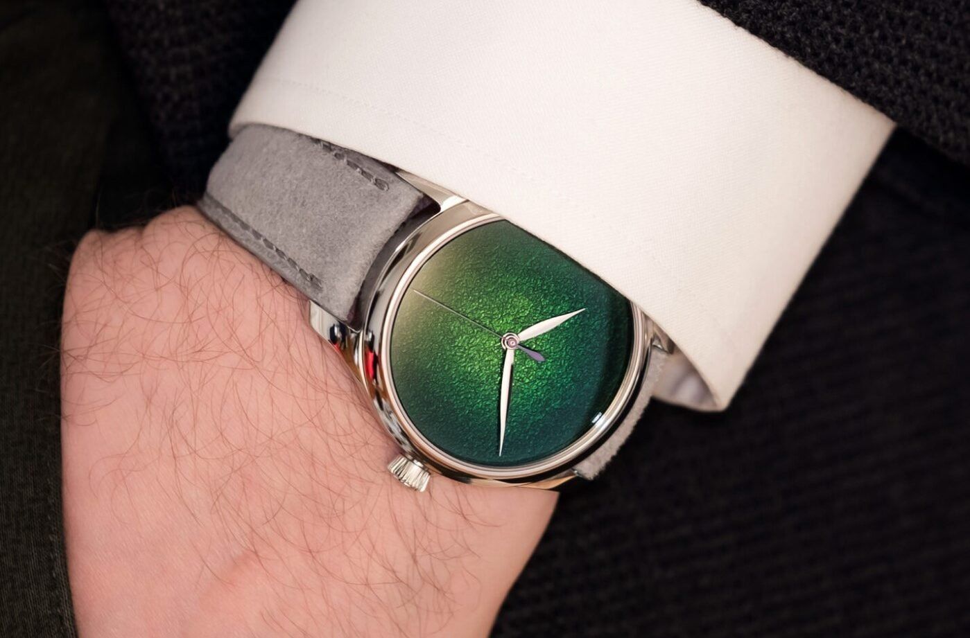 Watches And Wonders 2022_ Parmigiani Fleurier- Tonda PF GMT Rattrapante Combines Horological Complexity