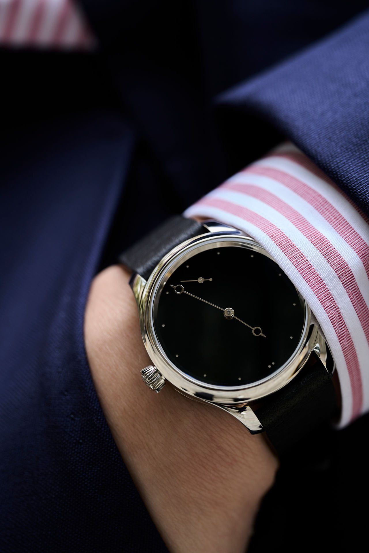 H. Moser & Cie - Endeavour Small Seconds Total Eclipse X The Armoury watch (Steel)