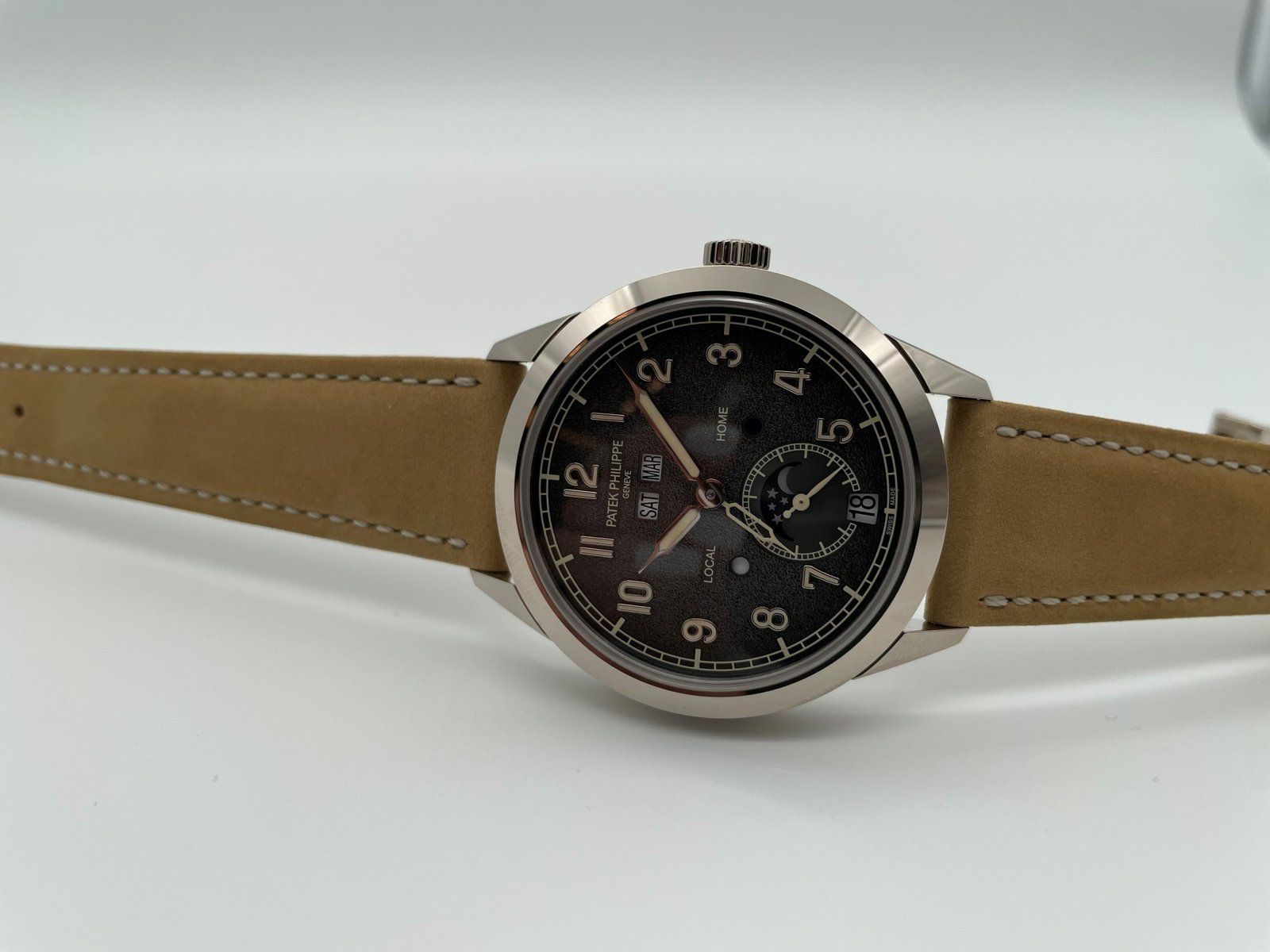 Patek Phillipe - Annual Calendar Travel Time Ref. 5326G-001