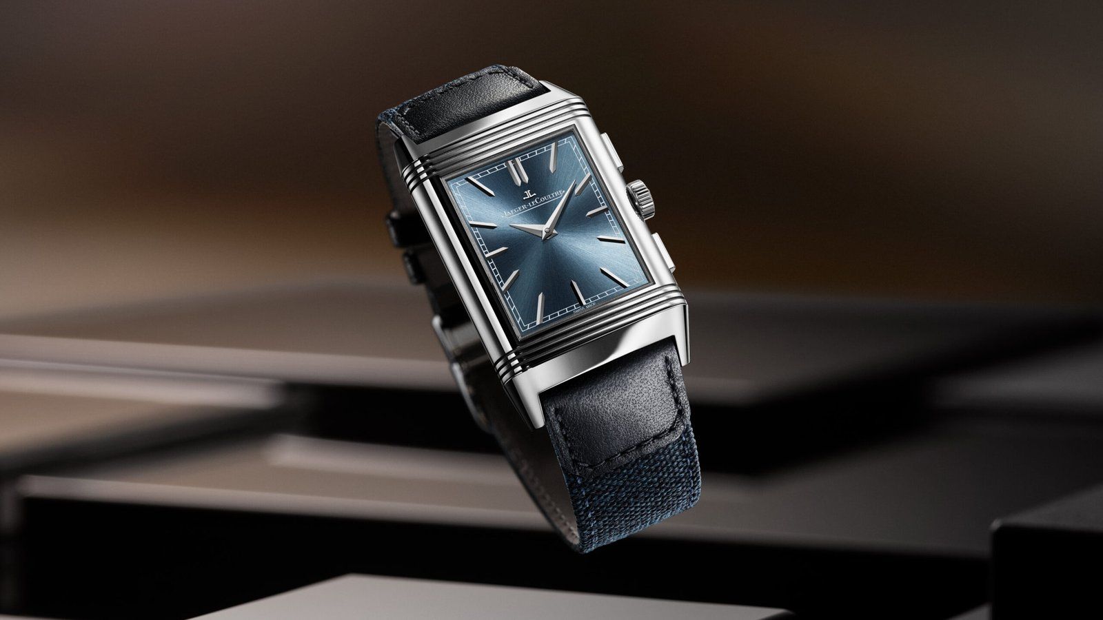 Jaeger LeCoultre Reverso Tribute Chronograph Blends Old New