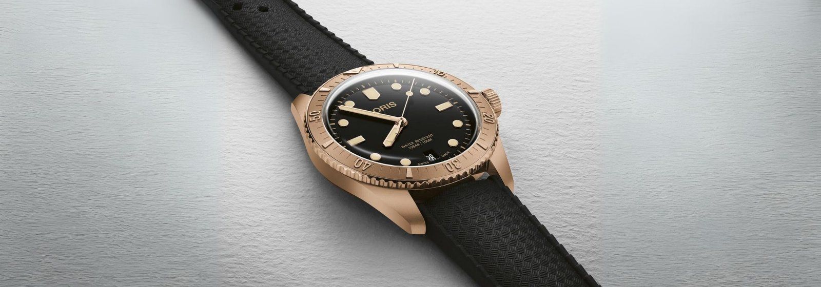 Dubai Watch Week 2023: Oris Divers Sixty-Five Date Cotton Candy Sepia Exudes A Vintage Charm