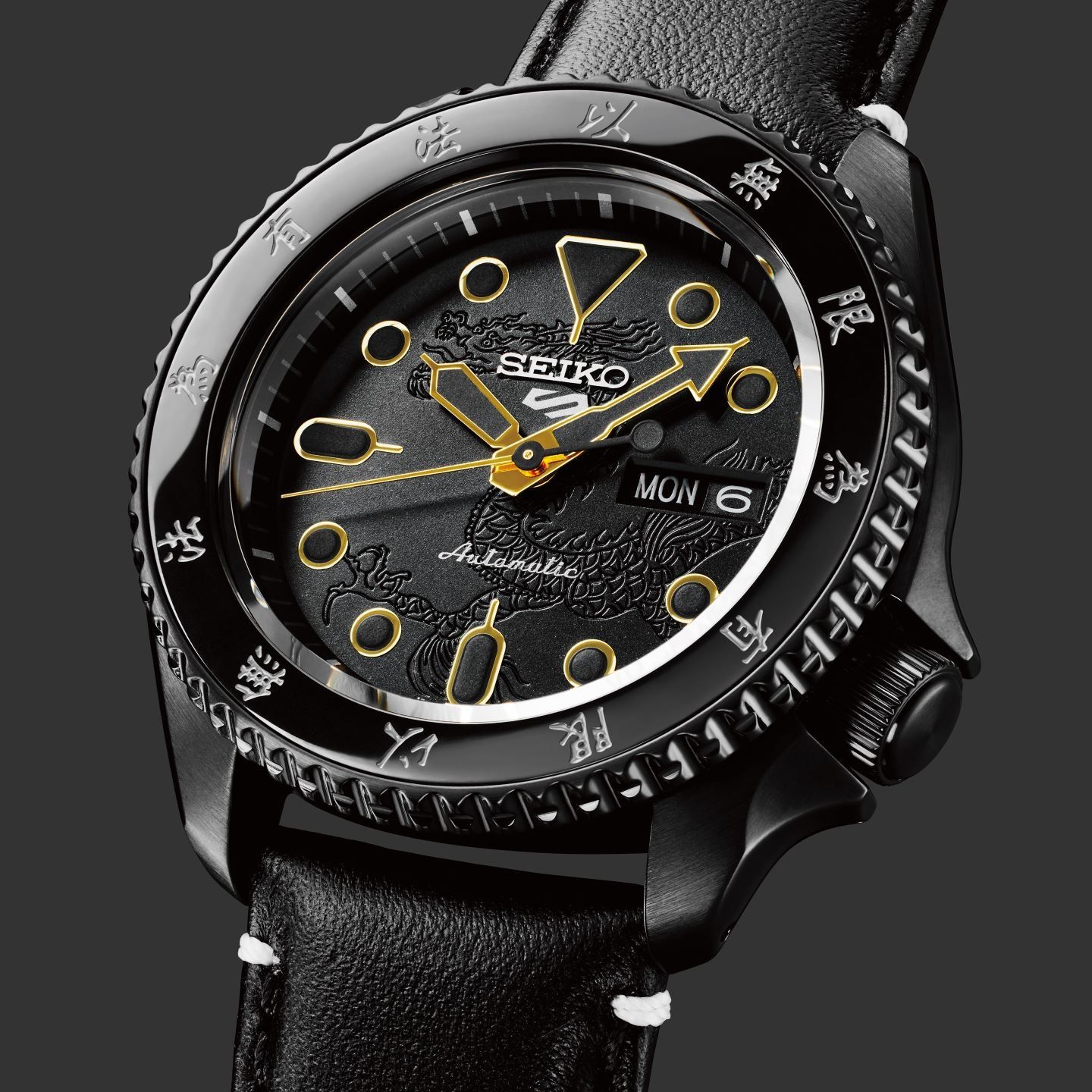 Bruce Lee Seiko 5 Sports watch features thoughtful design