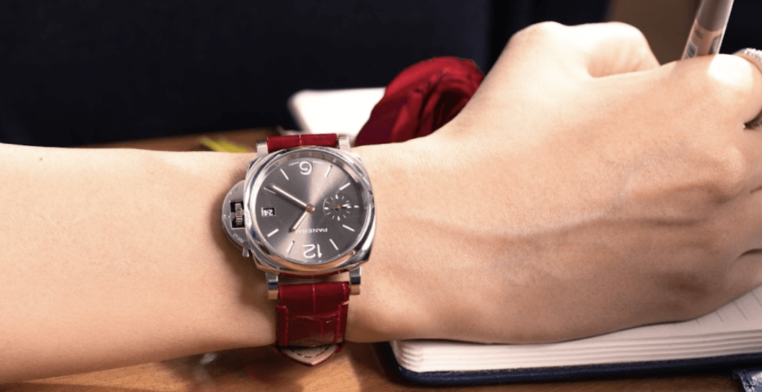Luminor Due PAM 1247 with a deep red strap