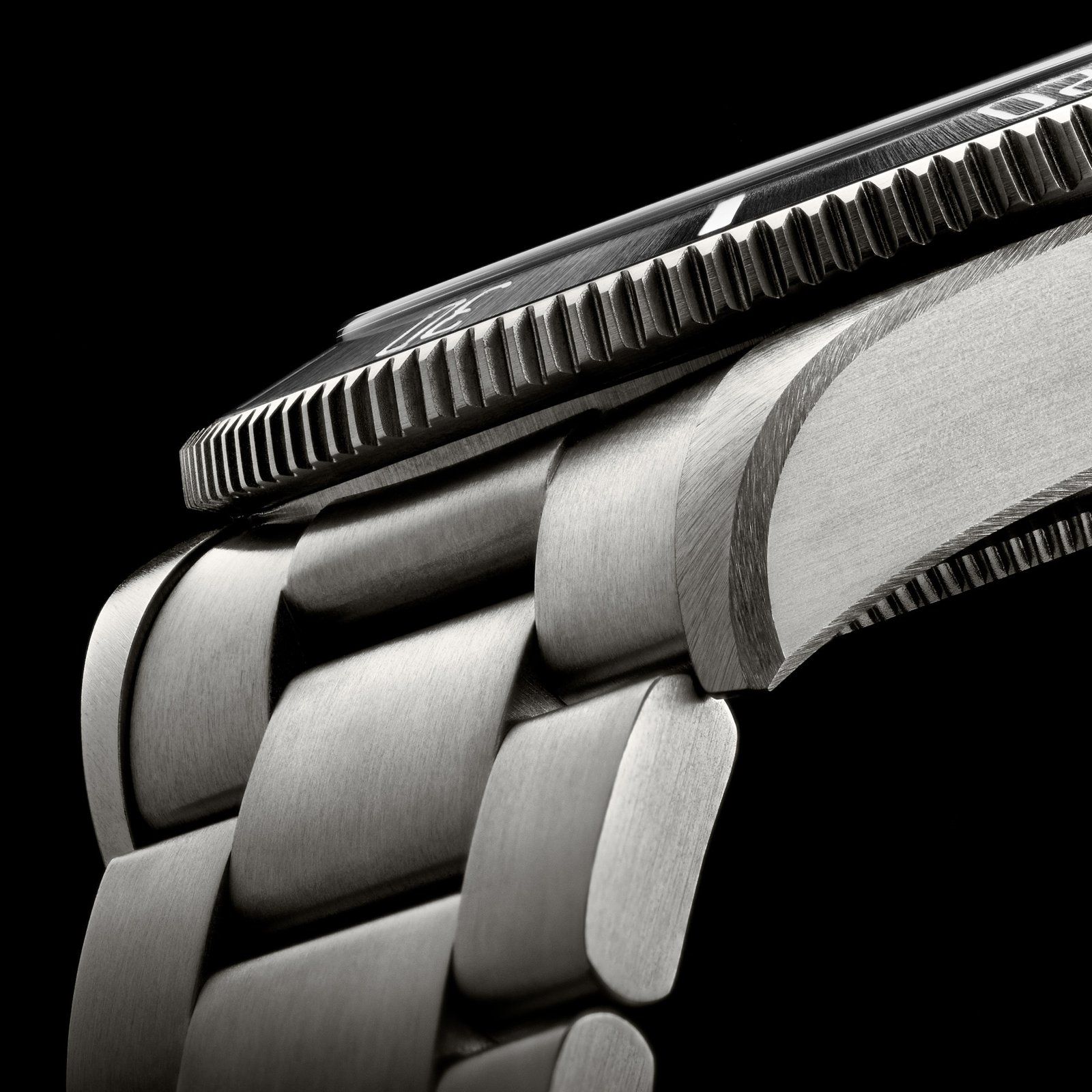 Tudor Pelagos 39: A Tool Watch For Smaller Wrists Or A Hot Trend?