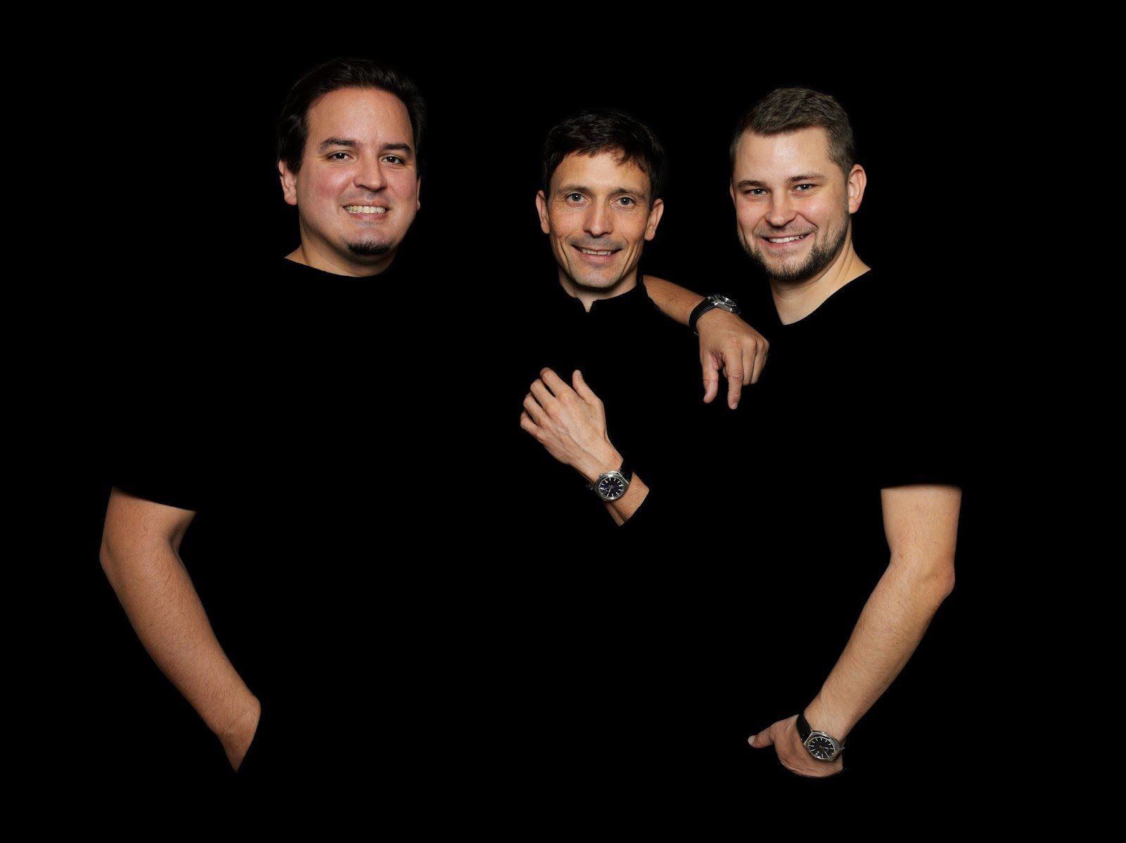 From left to right : Cédric Mulhauser (co-founder and watchmaker), Singal Depéry (co-founder and artistic director), Nicolas Freudiger (co-founder and CEO). 