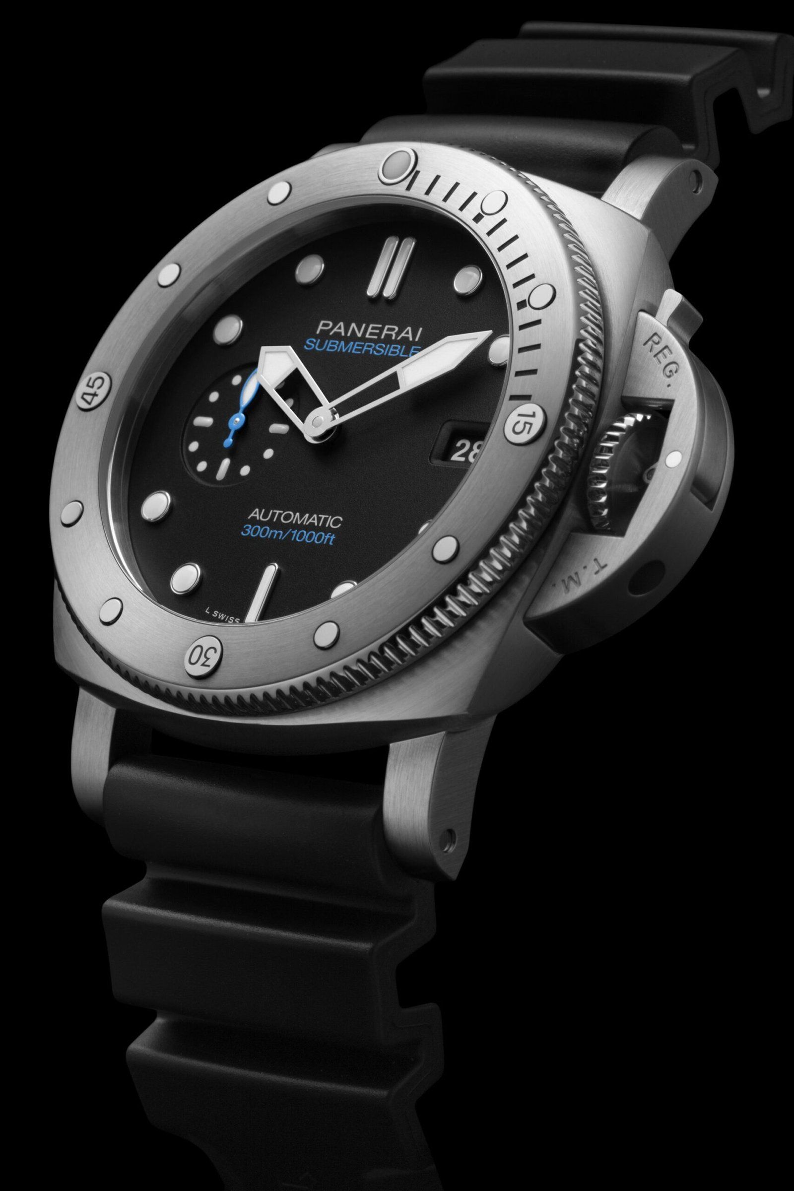 Watches and Wonders Geneva 2022 | Submersible Quaranta Quattro eStee lTM