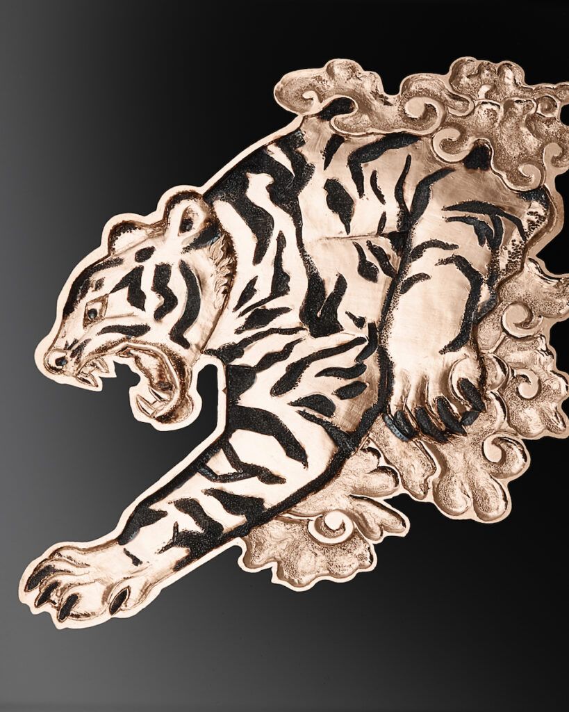 Jaeger-LeCoultre’s Launches The Reverso Tribute Enamel “Tiger” View