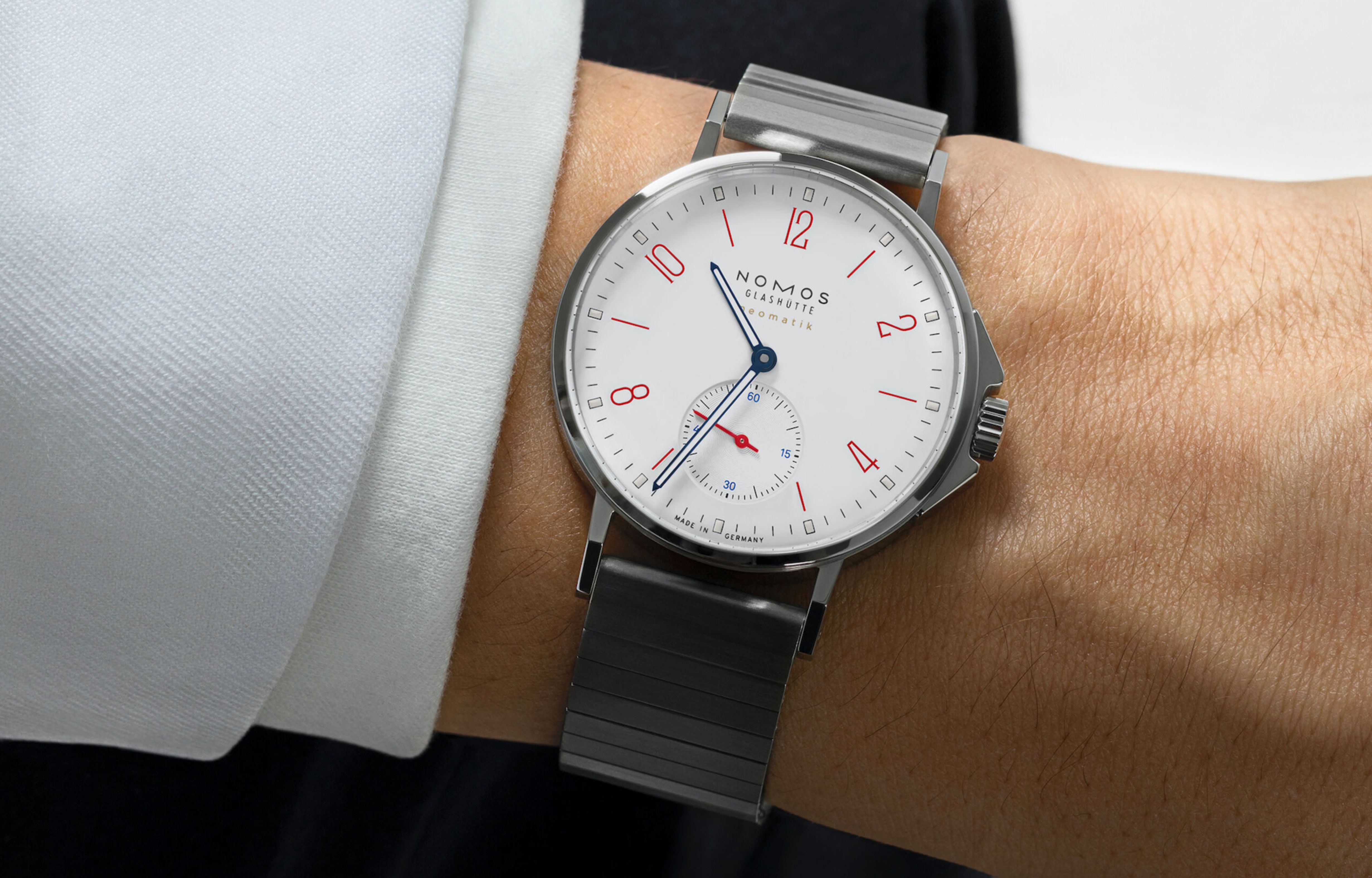 nomos.jpg