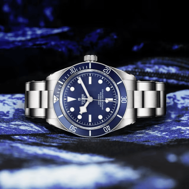 tudor-m79030b-0001-_1__1.png